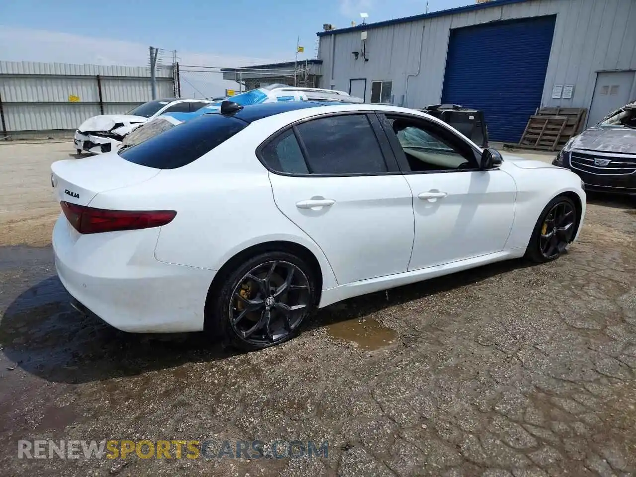 3 Photograph of a damaged car ZARFAMBN4M7643817 ALFA ROMEO GIULIA 2021