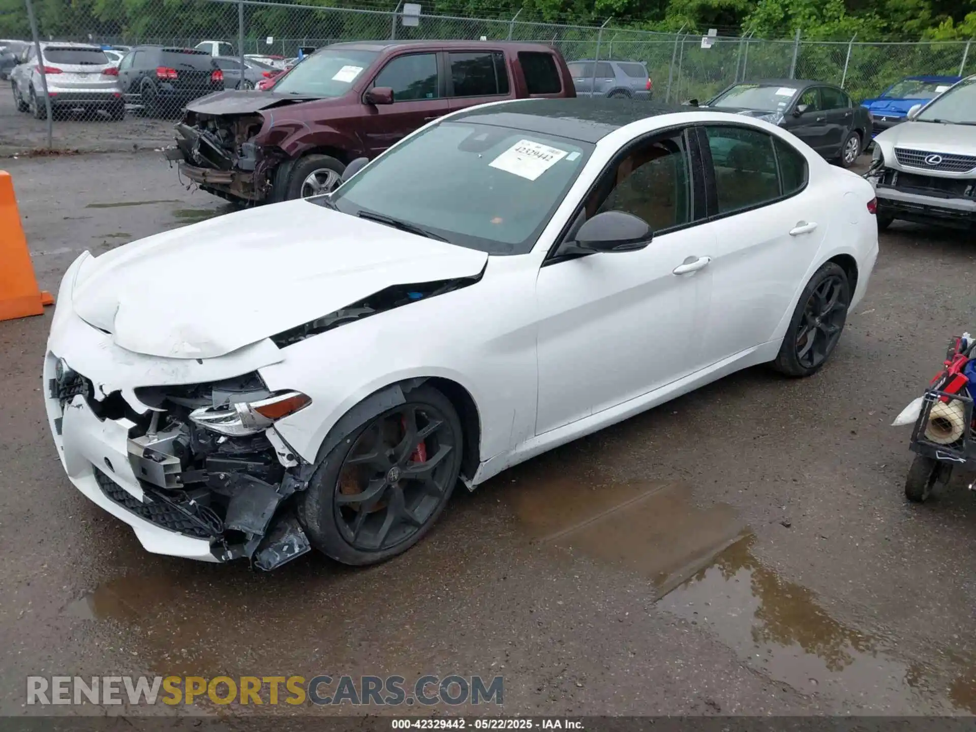 2 Photograph of a damaged car ZARFAMBN9M7640461 ALFA ROMEO GIULIA 2021