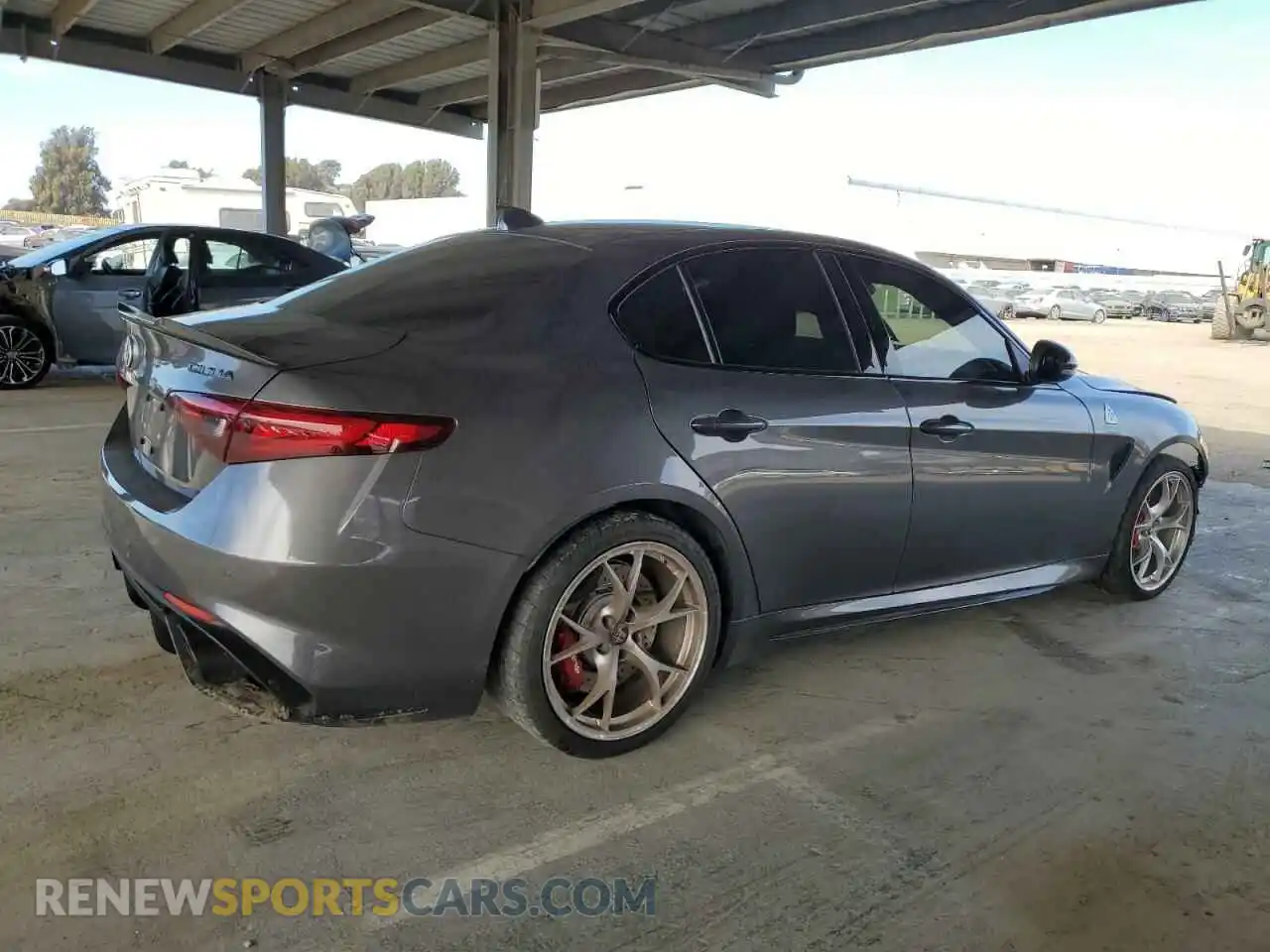 3 Photograph of a damaged car ZARFAMEV5M7646074 ALFA ROMEO GIULIA 2021