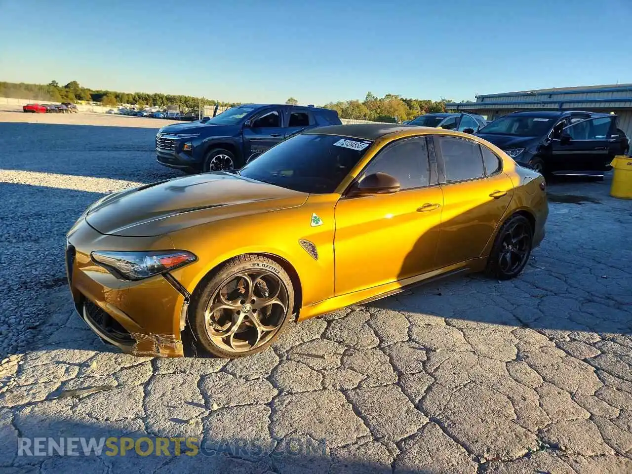 1 Photograph of a damaged car ZARFAMEV7M7650370 ALFA ROMEO GIULIA 2021