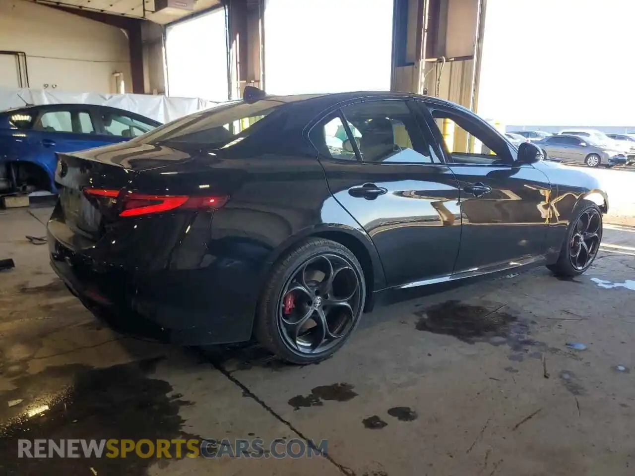 3 Photograph of a damaged car ZARFANBN7M7644191 ALFA ROMEO GIULIA 2021