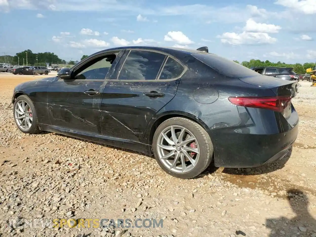 2 fotografías del automóvil dañado ZARFAMAN2N7660313 ALFA ROMEO GIULIA 2022