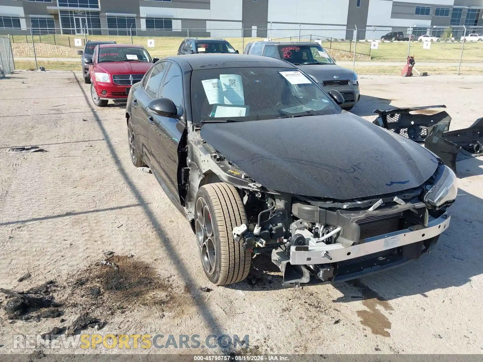 1 Фотография поврежденного автомобиля ZARFAMBN2N7656910 ALFA ROMEO GIULIA 2022