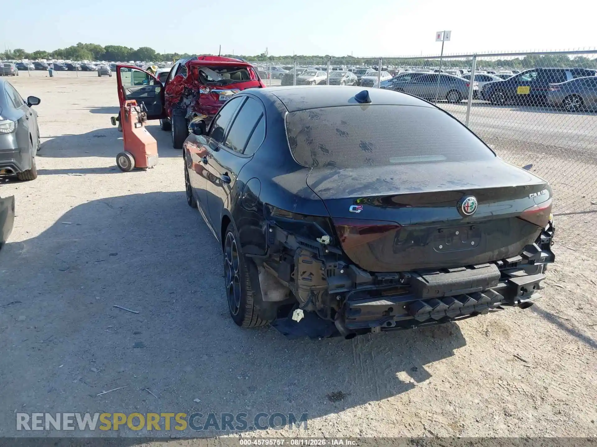 3 Фотография поврежденного автомобиля ZARFAMBN2N7656910 ALFA ROMEO GIULIA 2022