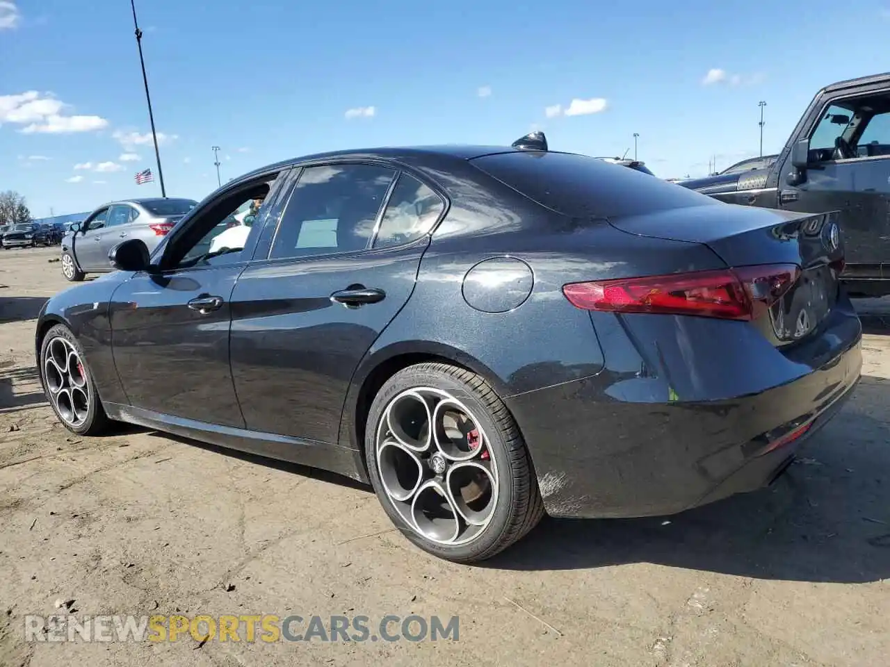 2 Photograph of a damaged car ZARFAMBN4P7676692 ALFA ROMEO GIULIA 2023