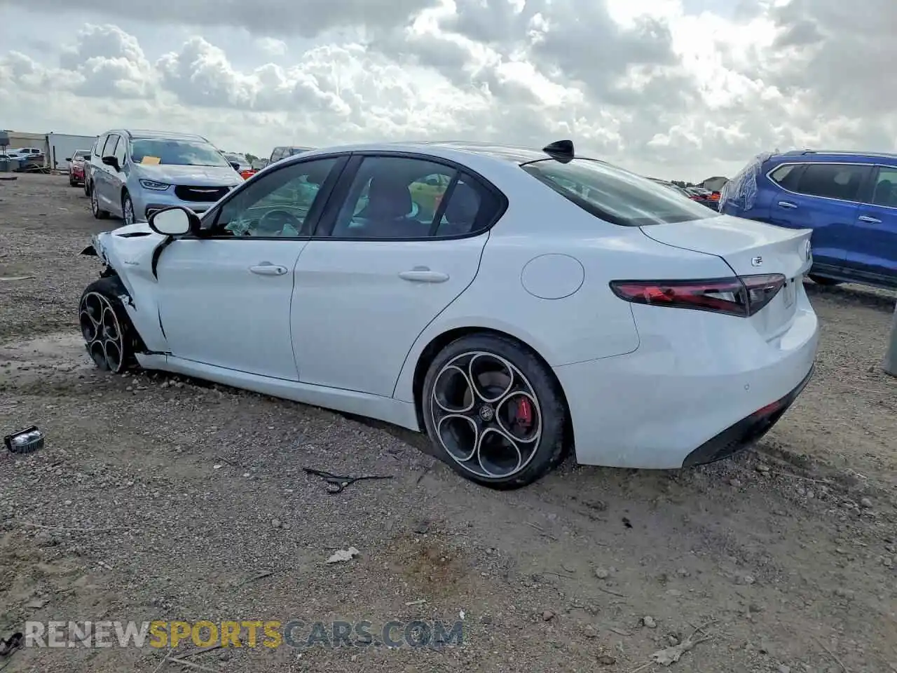 2 Photograph of a damaged car ZARFAMBN4R7677666 ALFA ROMEO GIULIA 2024