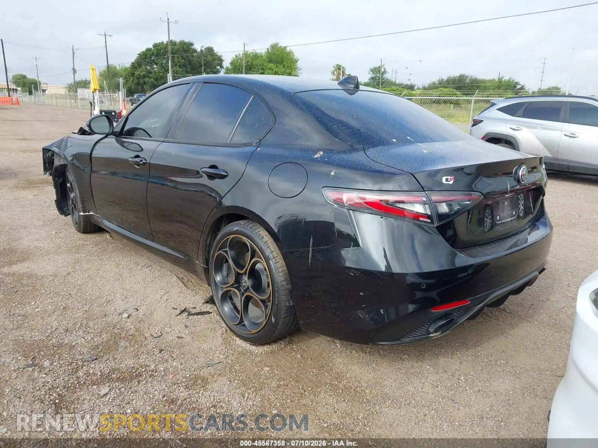 3 Фотография поврежденного автомобиля ZARFAMAN8S7692310 ALFA ROMEO GIULIA 2025