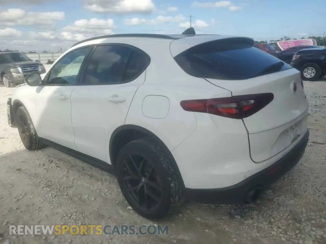 2 Photograph of a damaged car ZASPAJAN9K7C70132 ALFA ROMEO STELVIO 2019