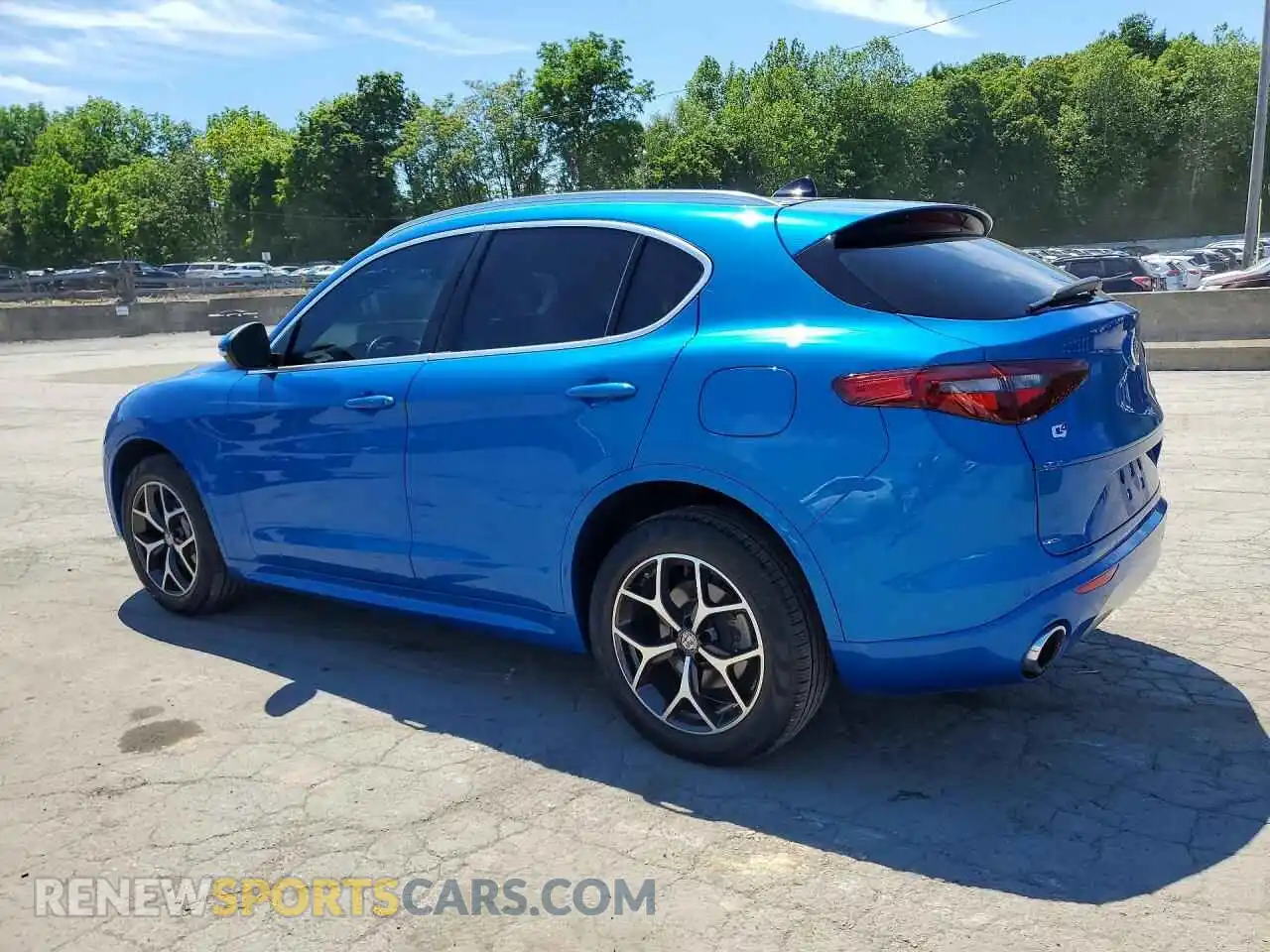2 fotografías del automóvil dañado ZASPAKBN4M7C99464 ALFA ROMEO STELVIO 2021