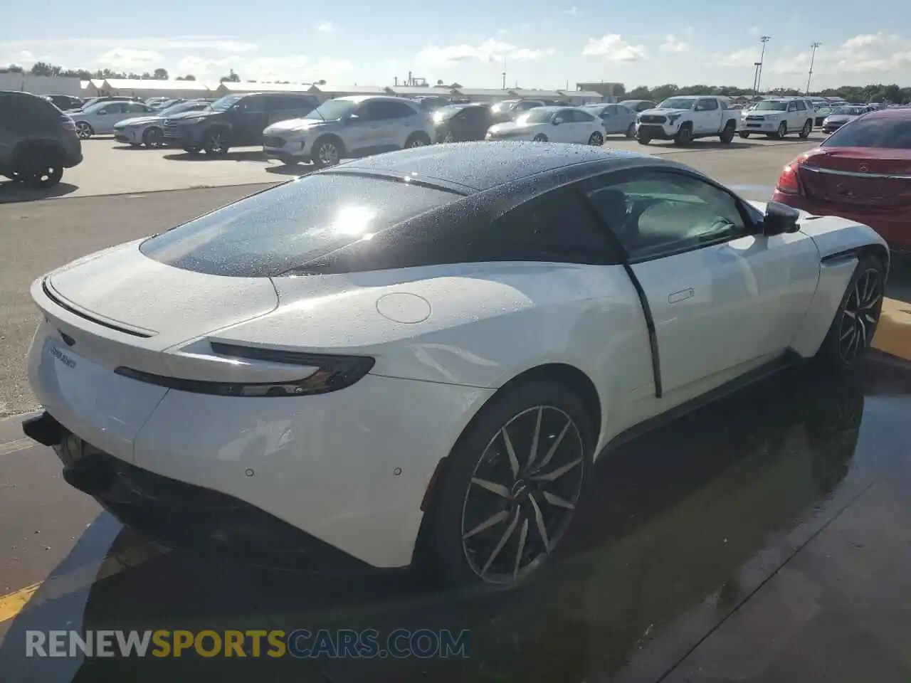 3 Фотография поврежденного автомобиля SCFRMFAW0KGL05298 ASTON MARTIN ALL MODELS 2019