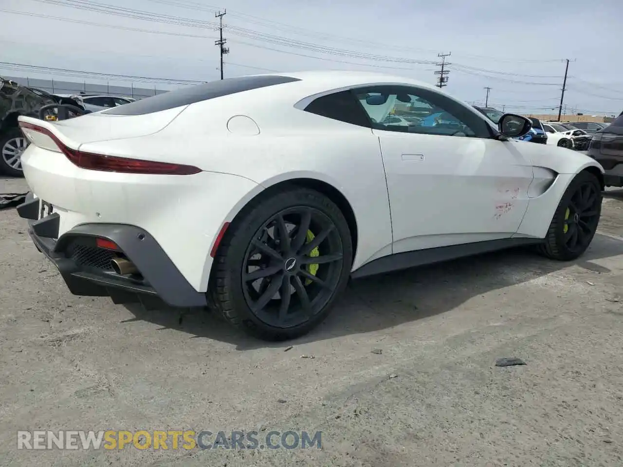3 fotografías del automóvil dañado SCFSMGAW2KGN01086 ASTON MARTIN ALL MODELS 2019