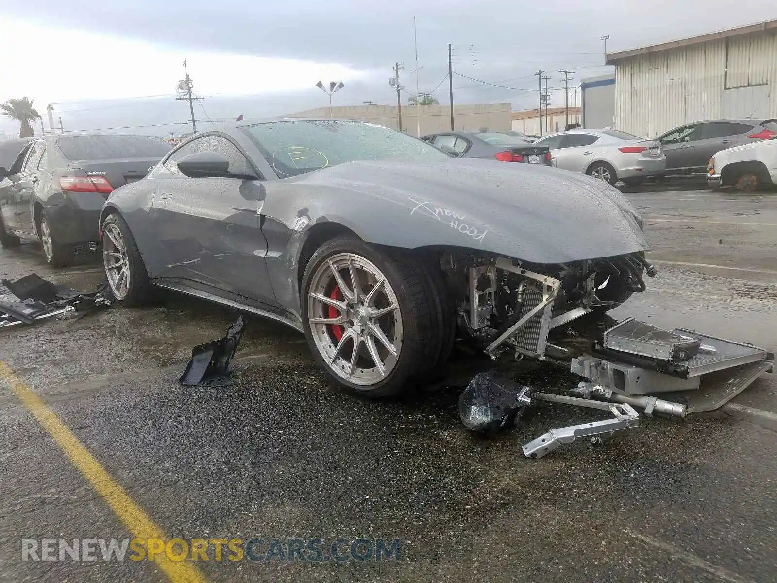 1 fotografías del automóvil dañado SCFSMGAW2KGN01475 ASTON MARTIN ALL MODELS 2019