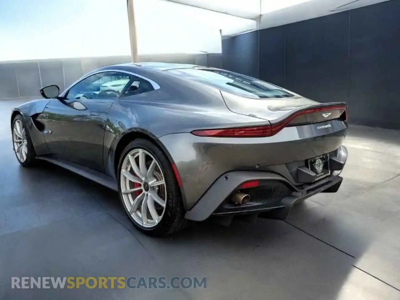 3 Фотография поврежденного автомобиля SCFSMGAW4KGN01XXX ASTON MARTIN ALL MODELS 2019