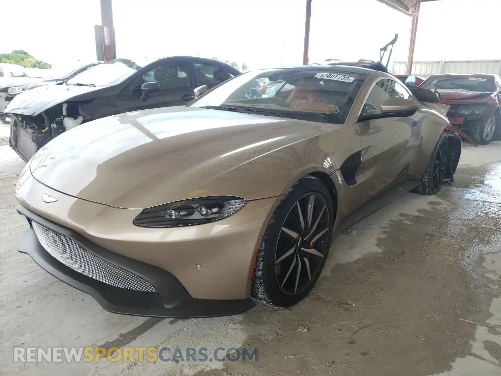 2 fotografías del automóvil dañado SCFSMGAW7KGN02735 ASTON MARTIN ALL MODELS 2019
