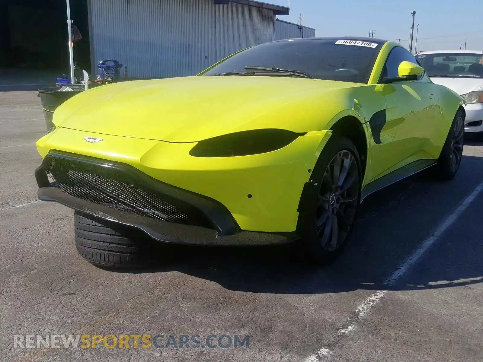 2 fotografías del automóvil dañado SCFSMGAW8KGN01383 ASTON MARTIN ALL MODELS 2019