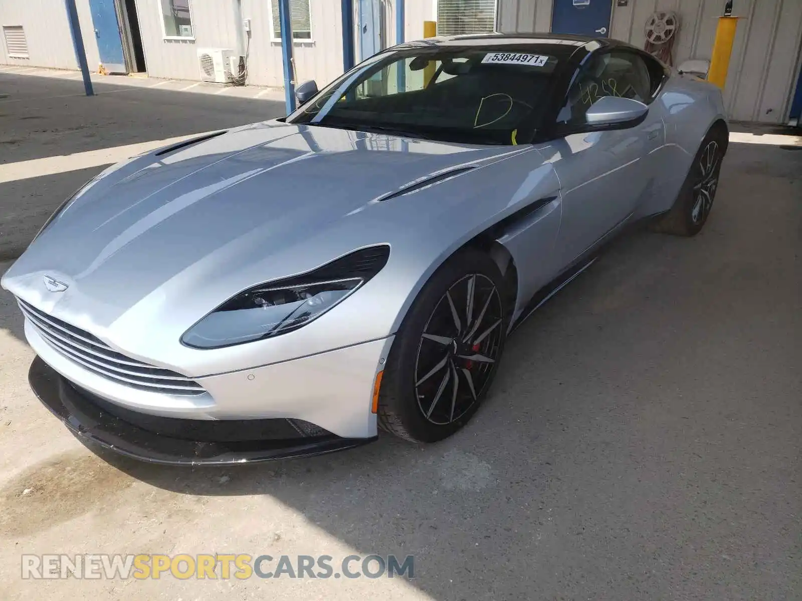 2 fotografías del automóvil dañado SCFRMFAW0LGL08400 ASTON MARTIN ALL MODELS 2020