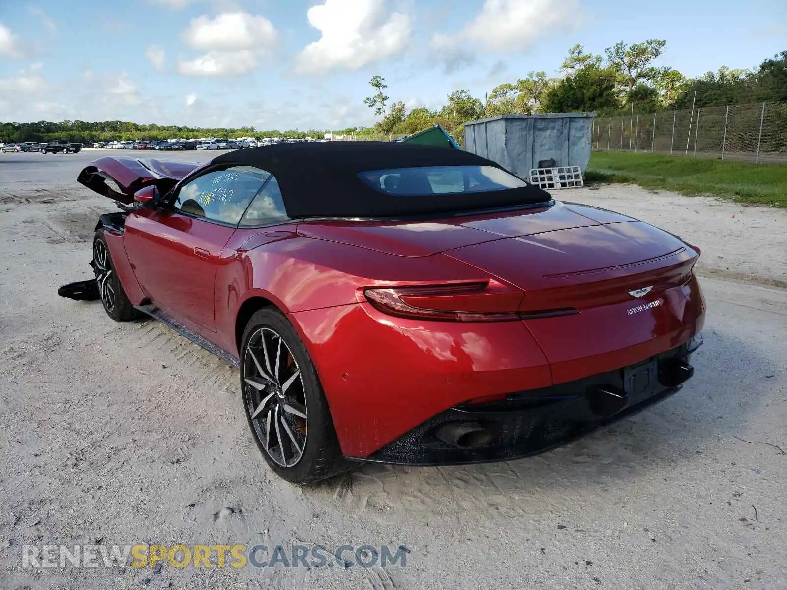 3 fotografías del automóvil dañado SCFRMFCW9LGM09707 ASTON MARTIN ALL MODELS 2020