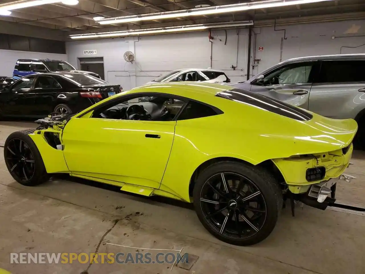 2 Фотография поврежденного автомобиля SCFSMGAWXLGN03363 ASTON MARTIN ALL MODELS 2020