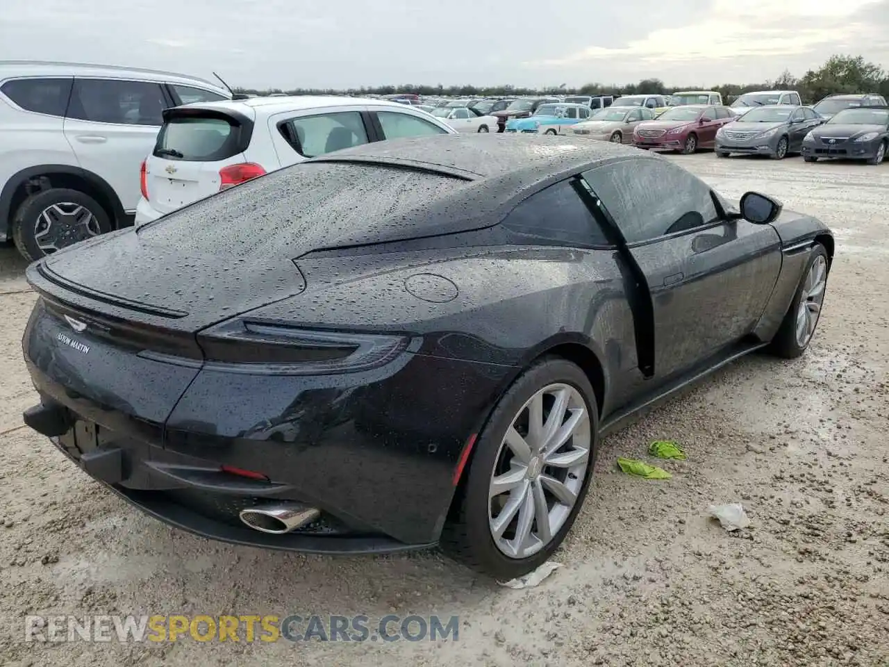 3 fotografías del automóvil dañado SCFRMFAW6MGL10668 ASTON MARTIN ALL MODELS 2021