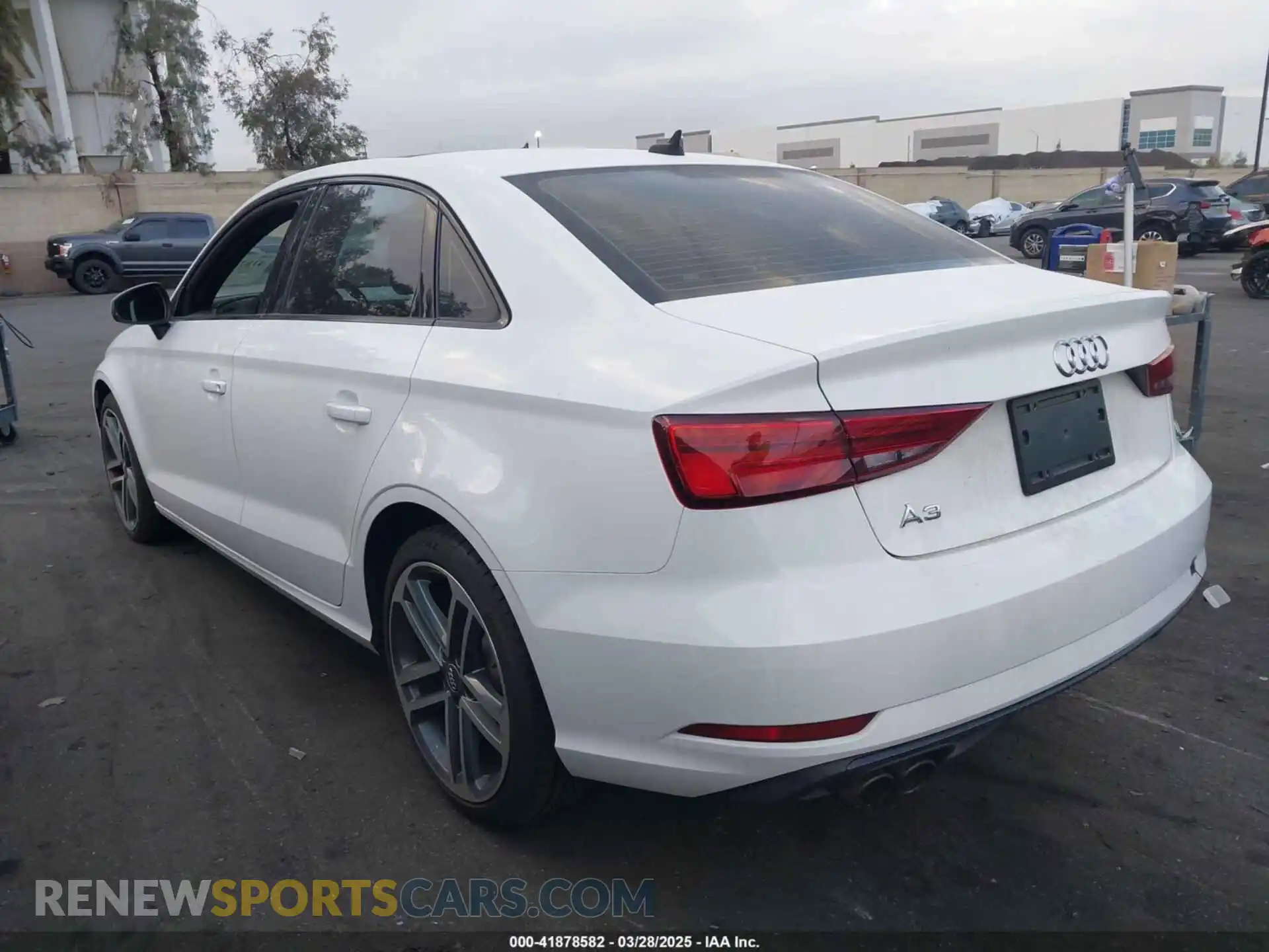 3 Photograph of a damaged car WAUAUGFF3KA101038 AUDI A3 2019