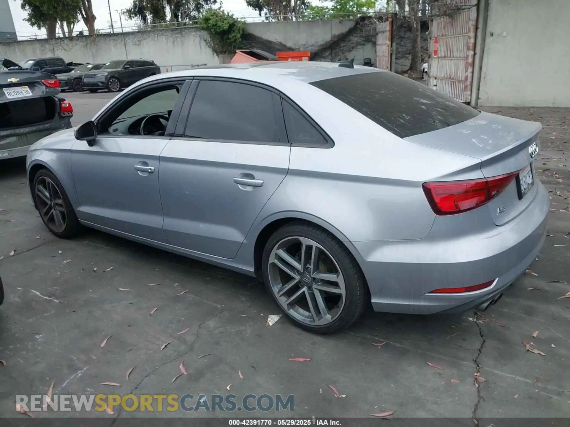 3 Photograph of a damaged car WAUAUGFF4KA098943 AUDI A3 2019
