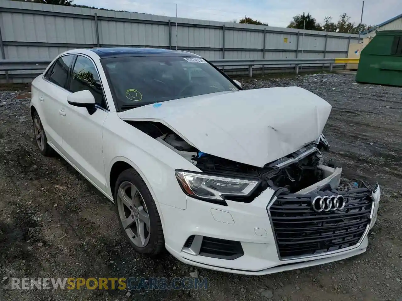 1 Фотография поврежденного автомобиля WAUBEGFF7K1019430 AUDI A3 2019
