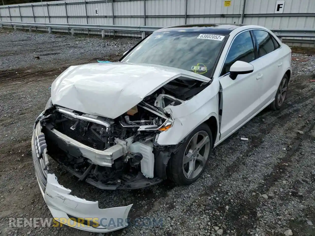 2 Фотография поврежденного автомобиля WAUBEGFF7K1019430 AUDI A3 2019