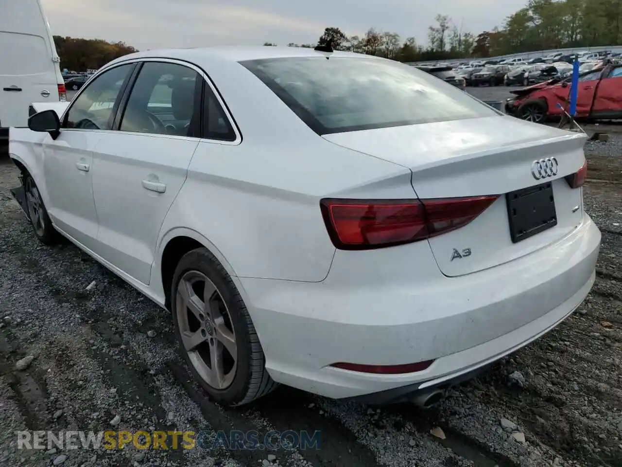 3 Фотография поврежденного автомобиля WAUBEGFF7K1019430 AUDI A3 2019