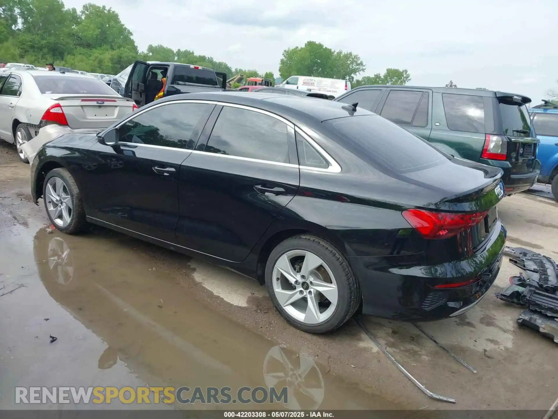 3 Photograph of a damaged car WAUAUDGY7NA032857 AUDI A3 2022