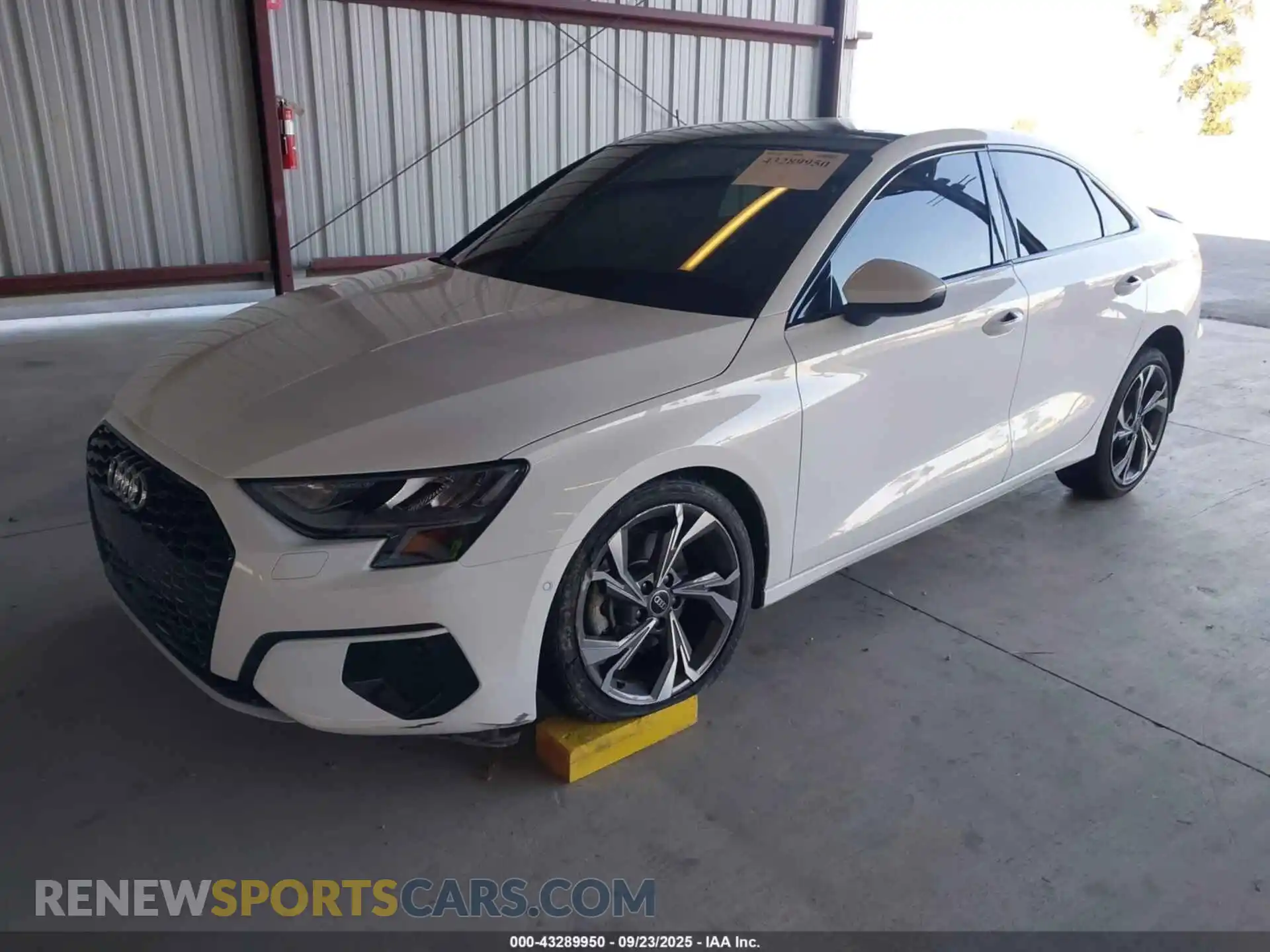 2 Фотография поврежденного автомобиля WAUAUDGY9NA012206 AUDI A3 2022
