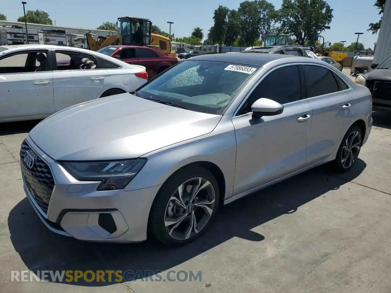 1 Фотография поврежденного автомобиля WAUGUDGY1NA066299 AUDI A3 2022