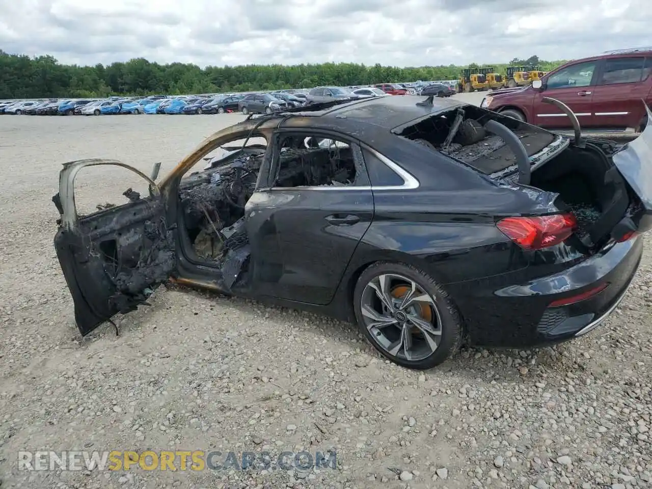 2 Фотография поврежденного автомобиля WAUGUDGY3NA046989 AUDI A3 2022