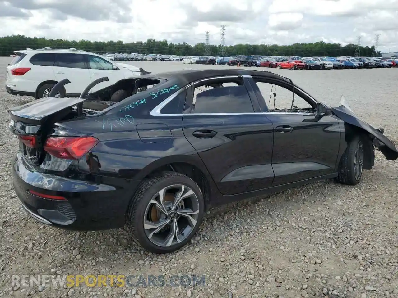 3 Фотография поврежденного автомобиля WAUGUDGY3NA046989 AUDI A3 2022