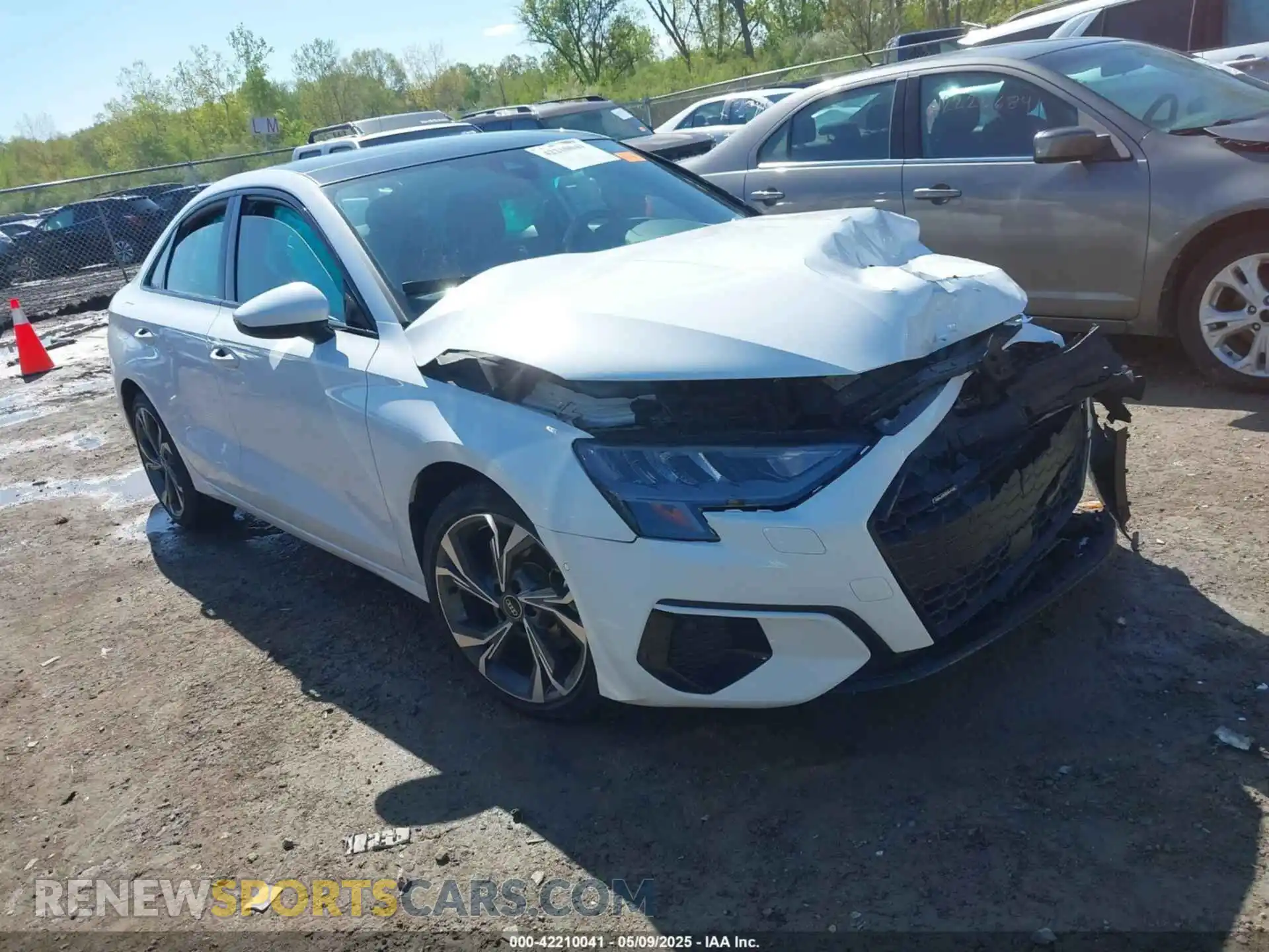 1 Фотография поврежденного автомобиля WAUGUDGY7NA100357 AUDI A3 2022