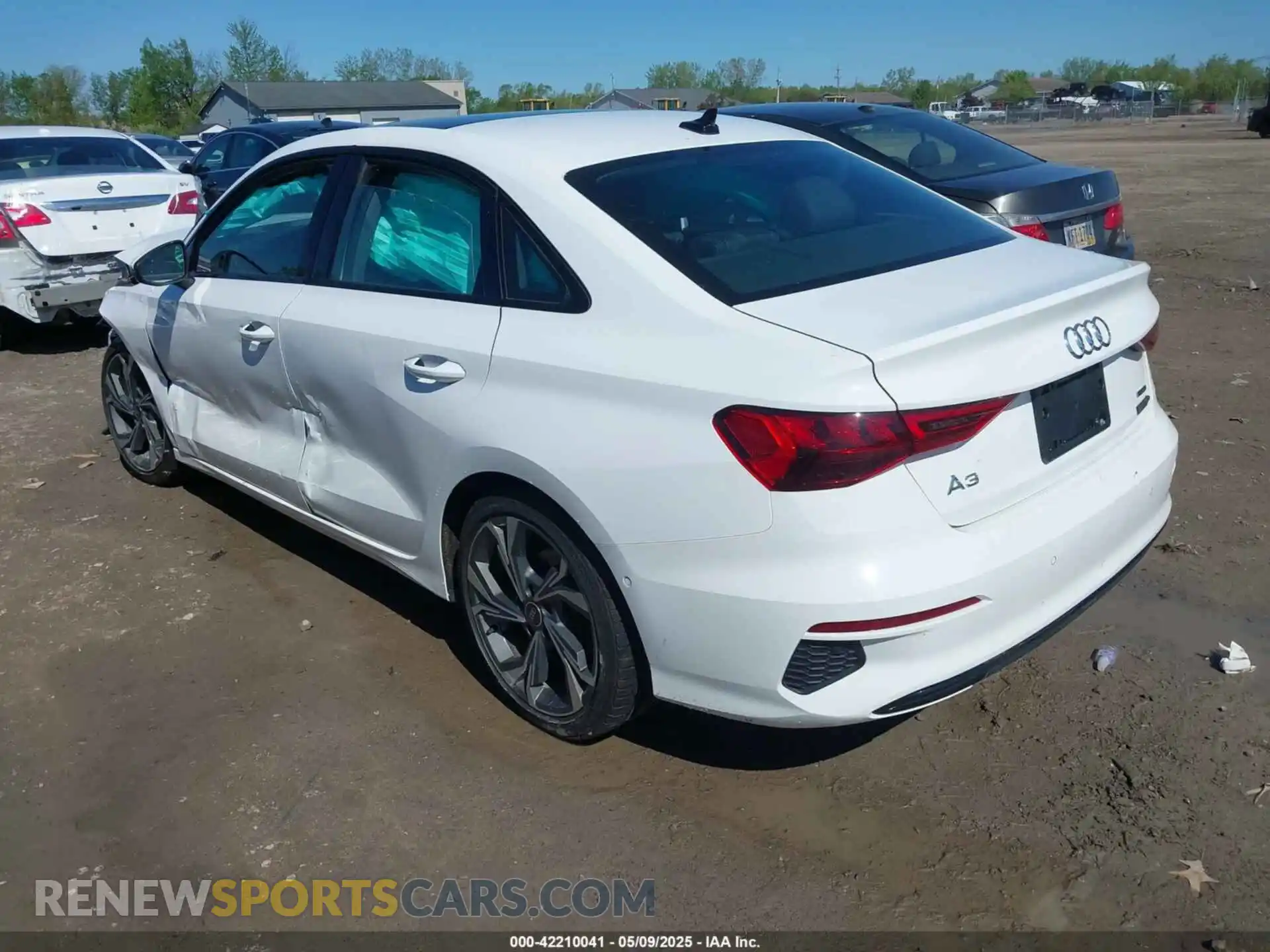 3 Фотография поврежденного автомобиля WAUGUDGY7NA100357 AUDI A3 2022
