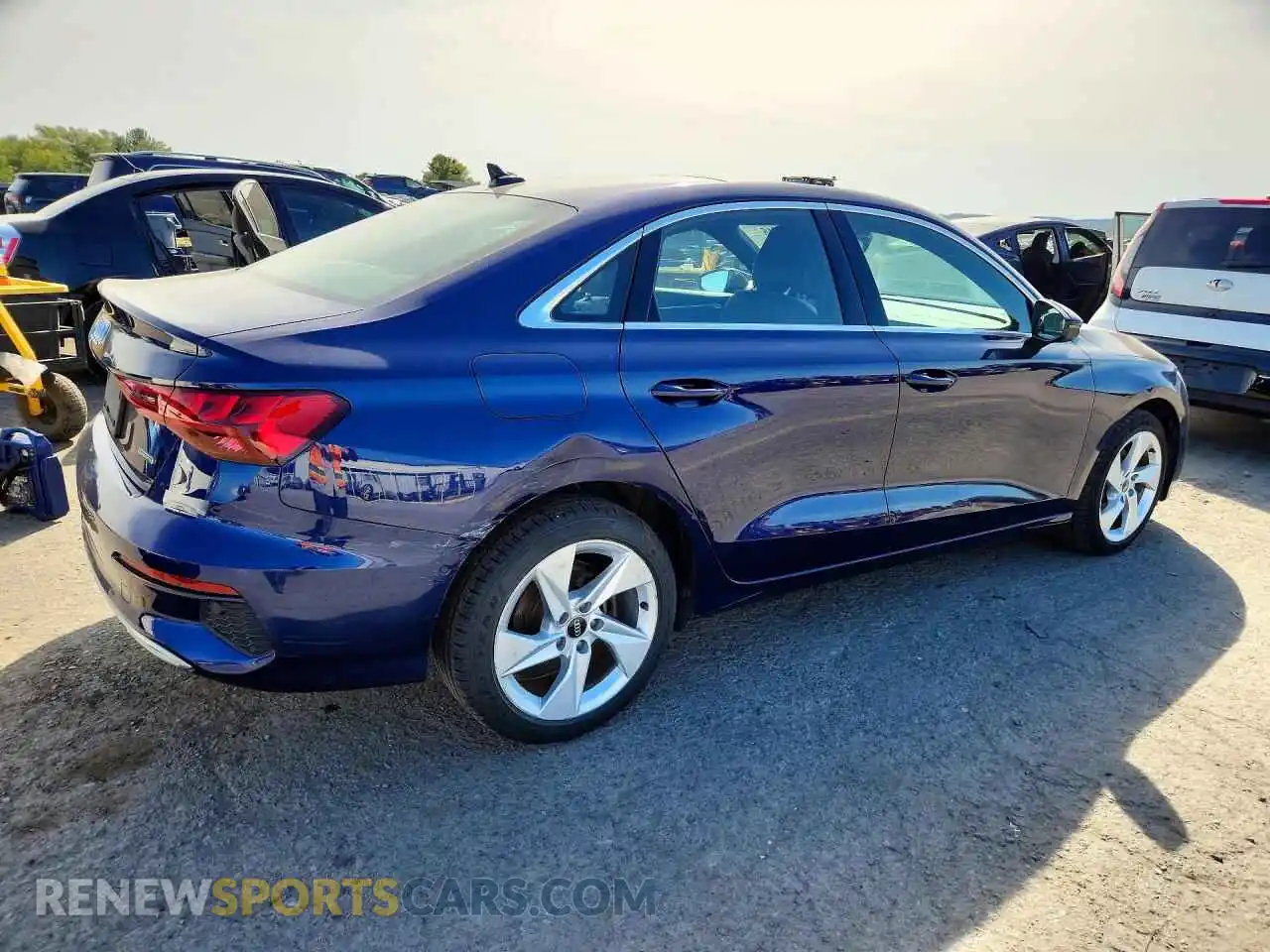 3 fotografías del automóvil dañado WAUJUDGY3NA091906 AUDI A3 2022
