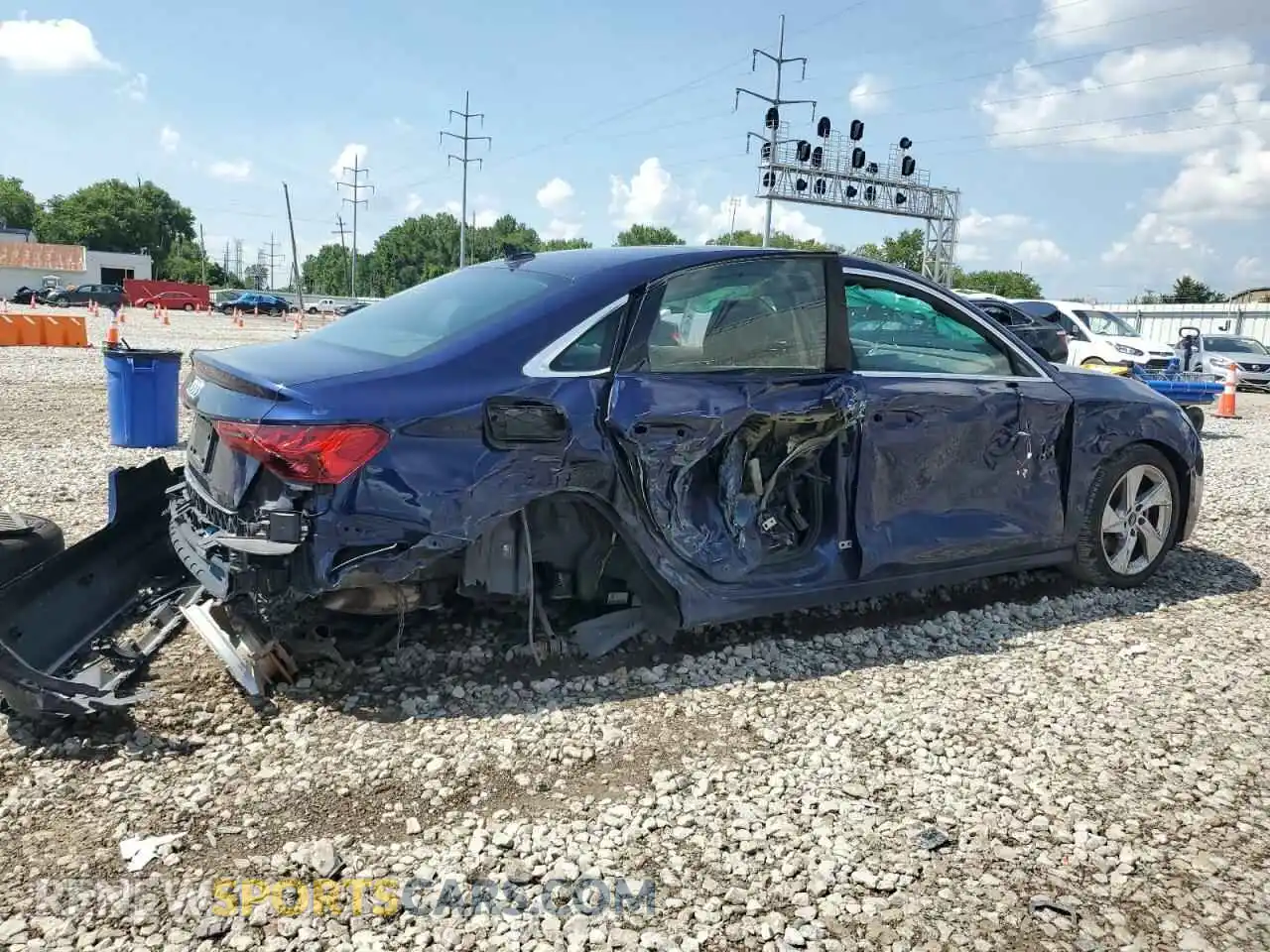 3 fotografías del automóvil dañado WAUAUDGY2PA076428 AUDI A3 2023