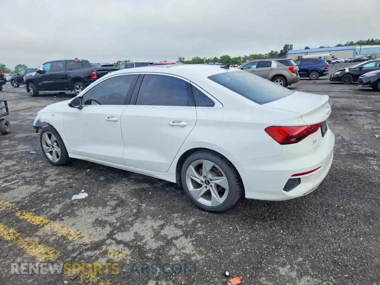 2 Фотография поврежденного автомобиля WAUAUDGY8PA020915 AUDI A3 2023