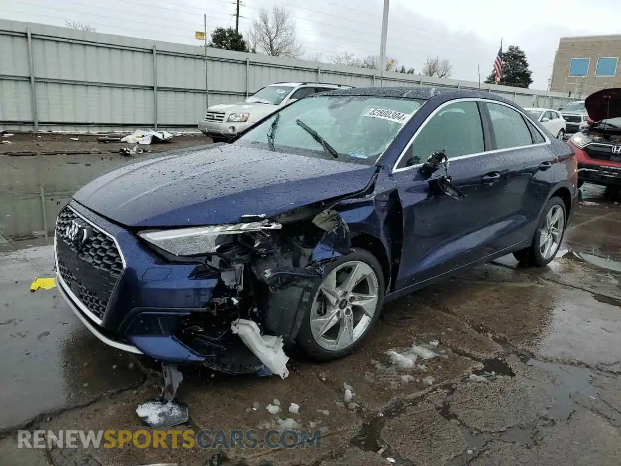 1 Фотография поврежденного автомобиля WAUAUDGY8PA044700 AUDI A3 2023