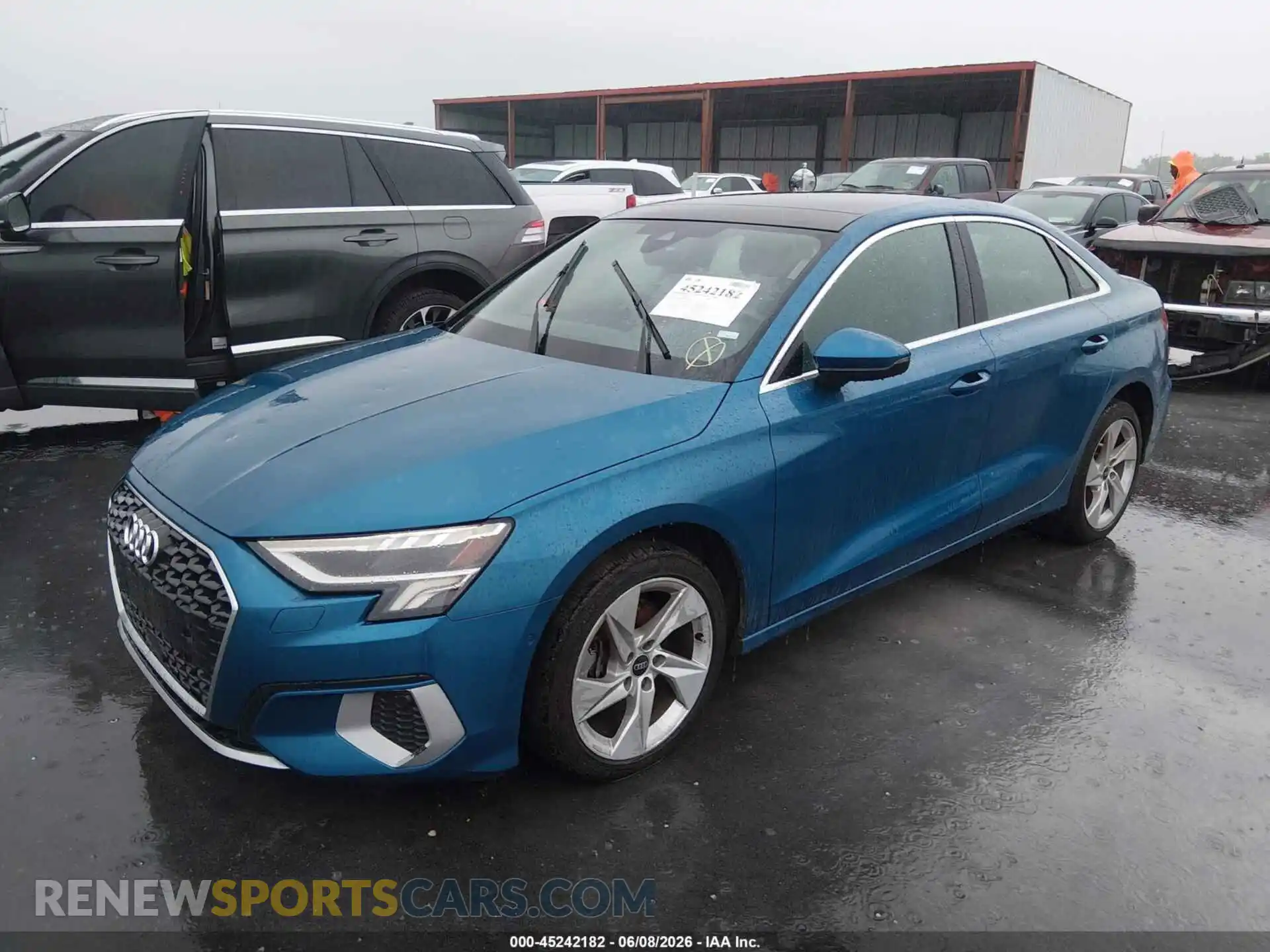 2 Фотография поврежденного автомобиля WAUAUDGY8PA107388 AUDI A3 2023