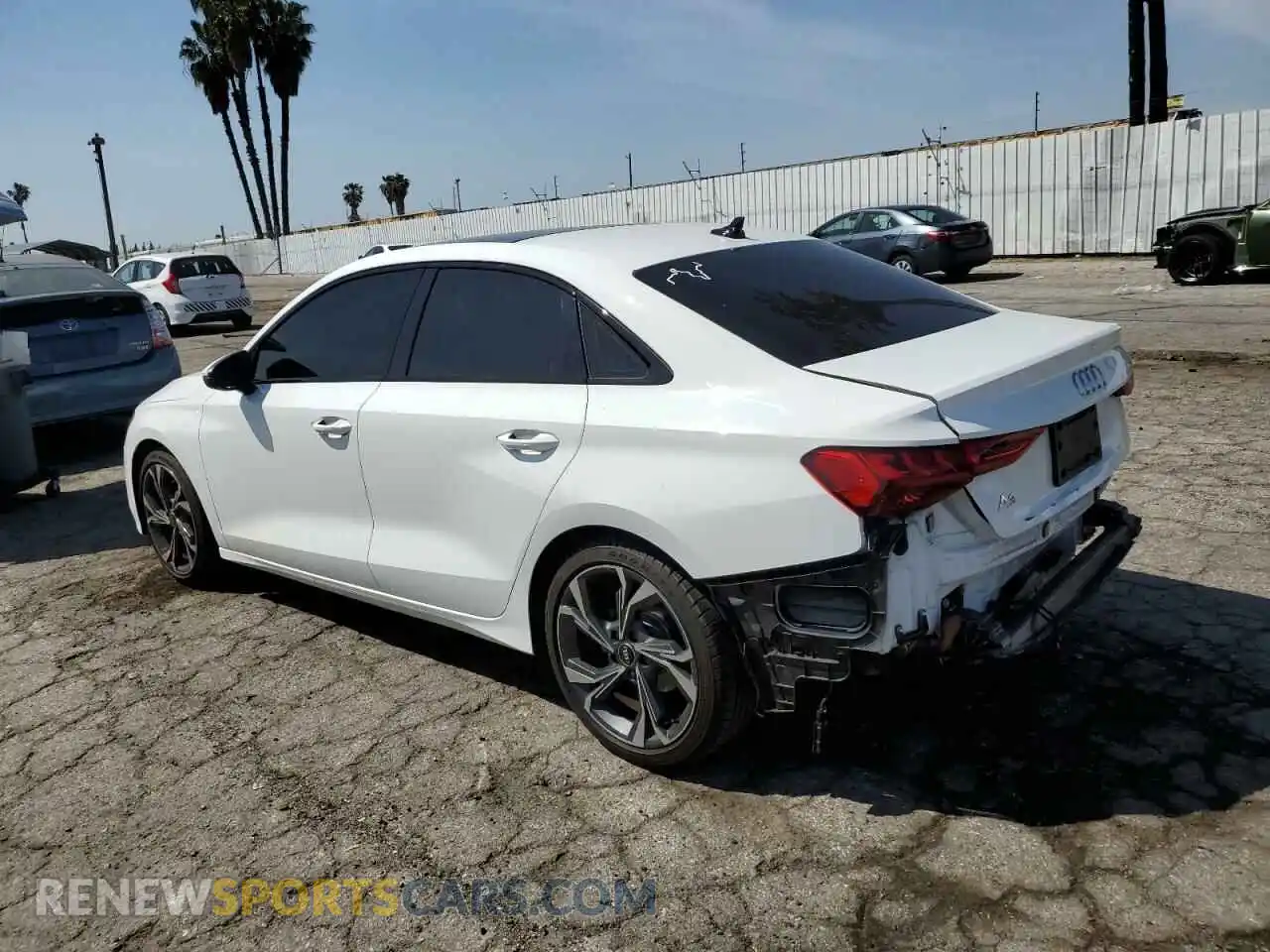 2 Фотография поврежденного автомобиля WAUAUDGYXPA089475 AUDI A3 2023