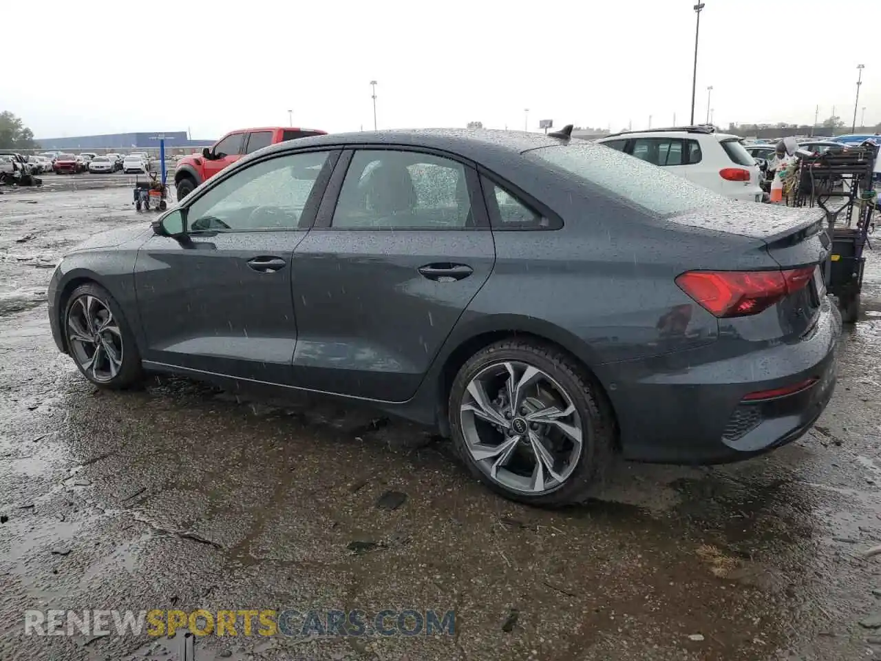 2 fotografías del automóvil dañado WAUGUDGY5PA098305 AUDI A3 2023