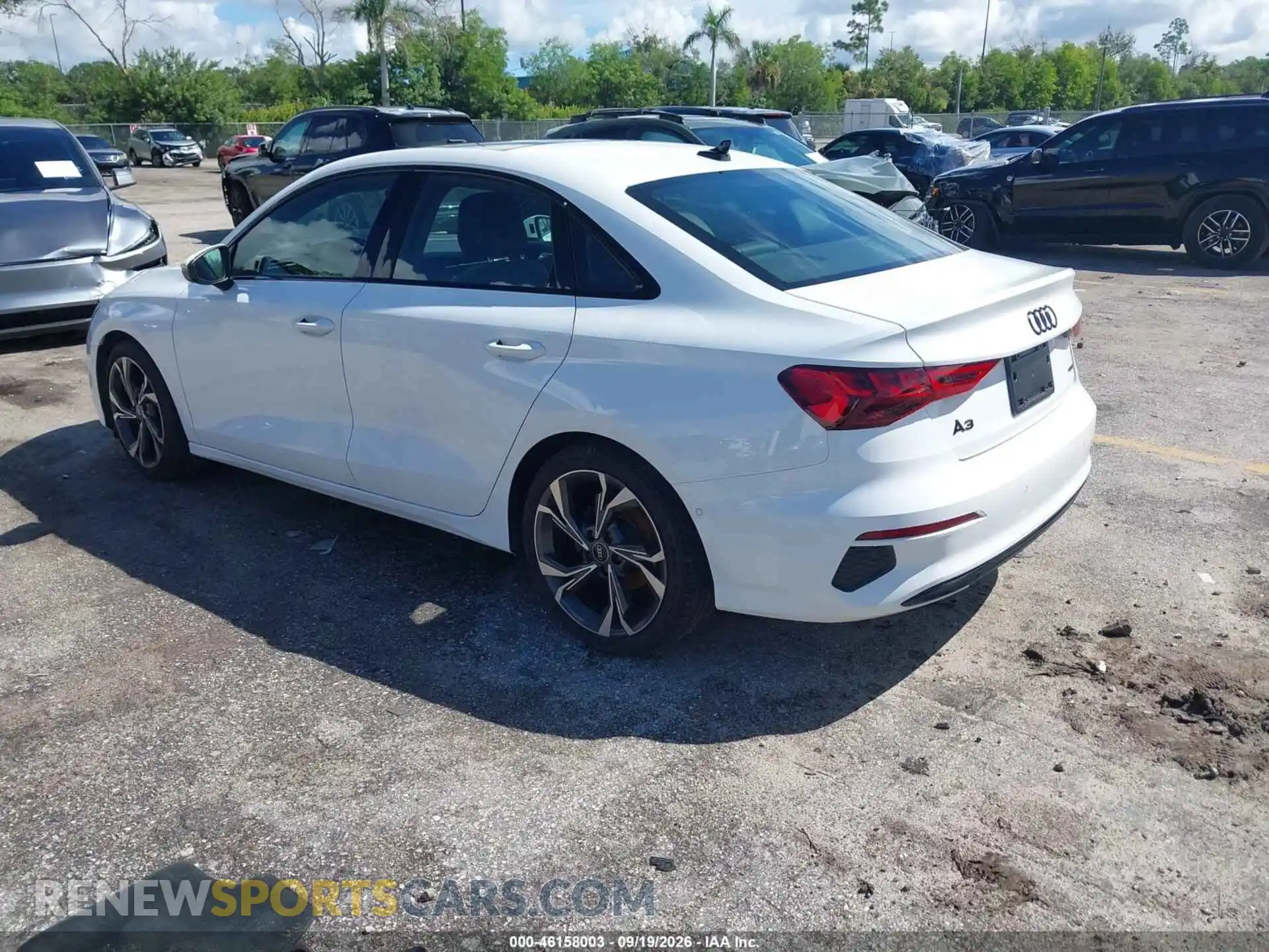 3 fotografías del automóvil dañado WAUHUDGY1PA050319 AUDI A3 2023