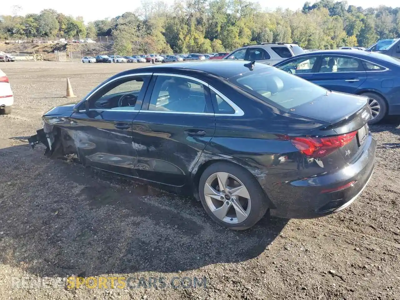 2 fotografías del automóvil dañado WAUHUDGYXPA061996 AUDI A3 2023
