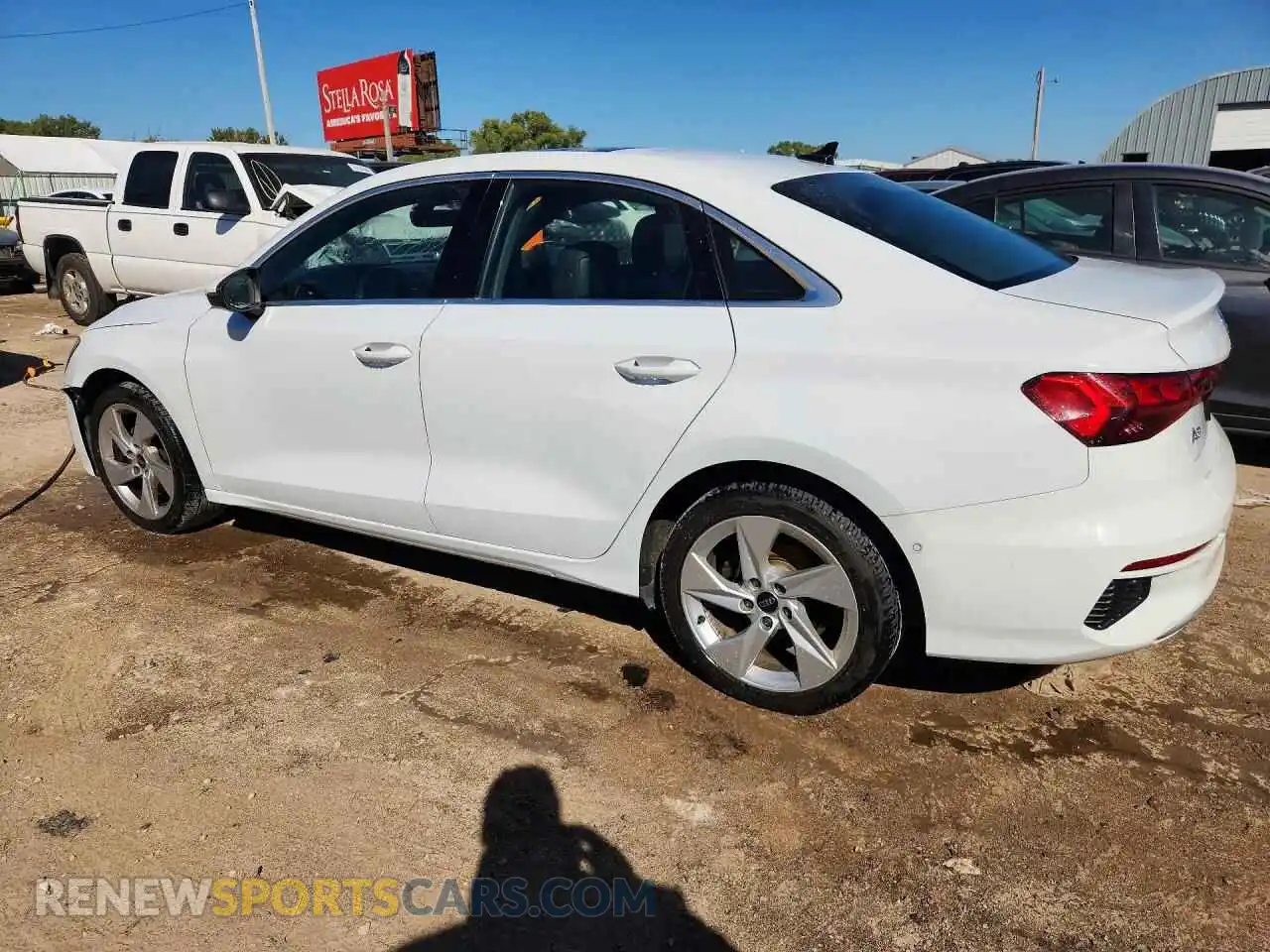 2 Фотография поврежденного автомобиля WAUAUDGY5RA112633 AUDI A3 2024