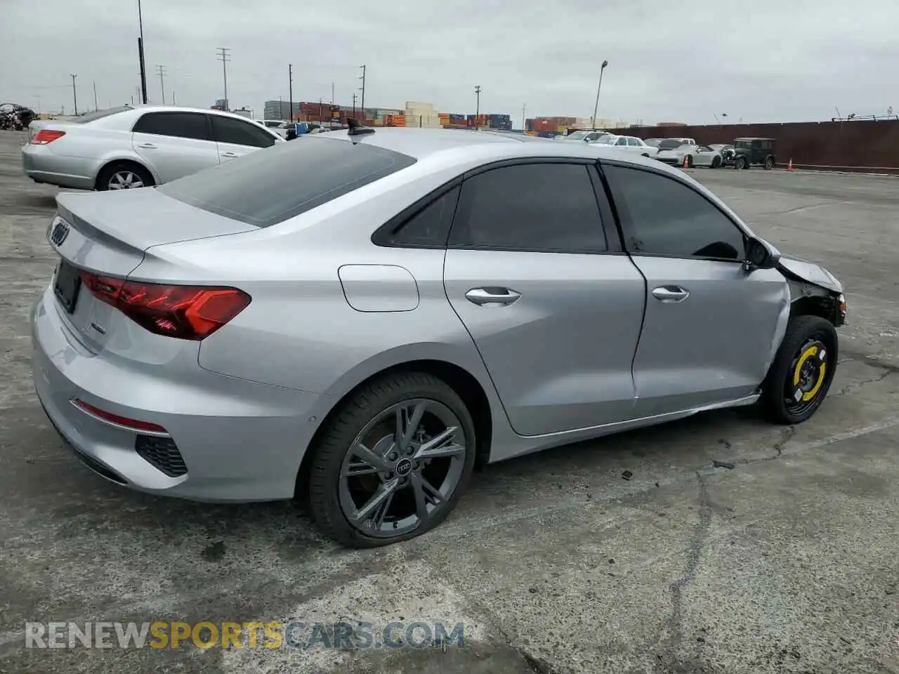3 fotografías del automóvil dañado WAUGUDGY5RA074265 AUDI A3 2024