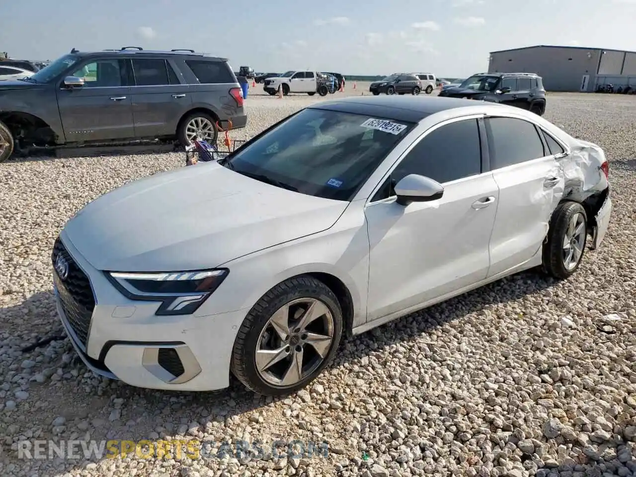 1 Фотография поврежденного автомобиля WAUGUDGY7RA138841 AUDI A3 2024