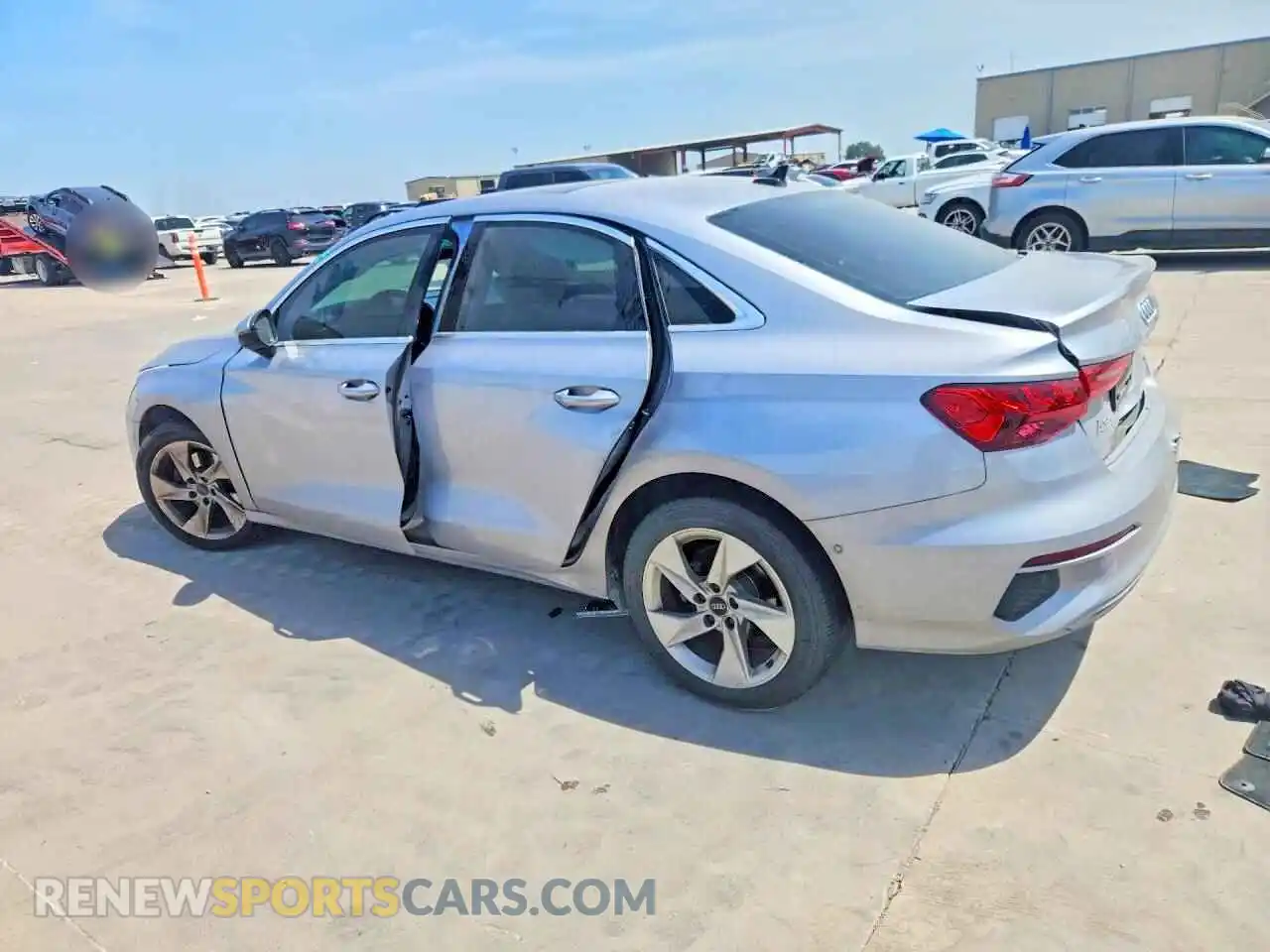 2 Фотография поврежденного автомобиля WAUHUDGYXRA028581 AUDI A3 2024