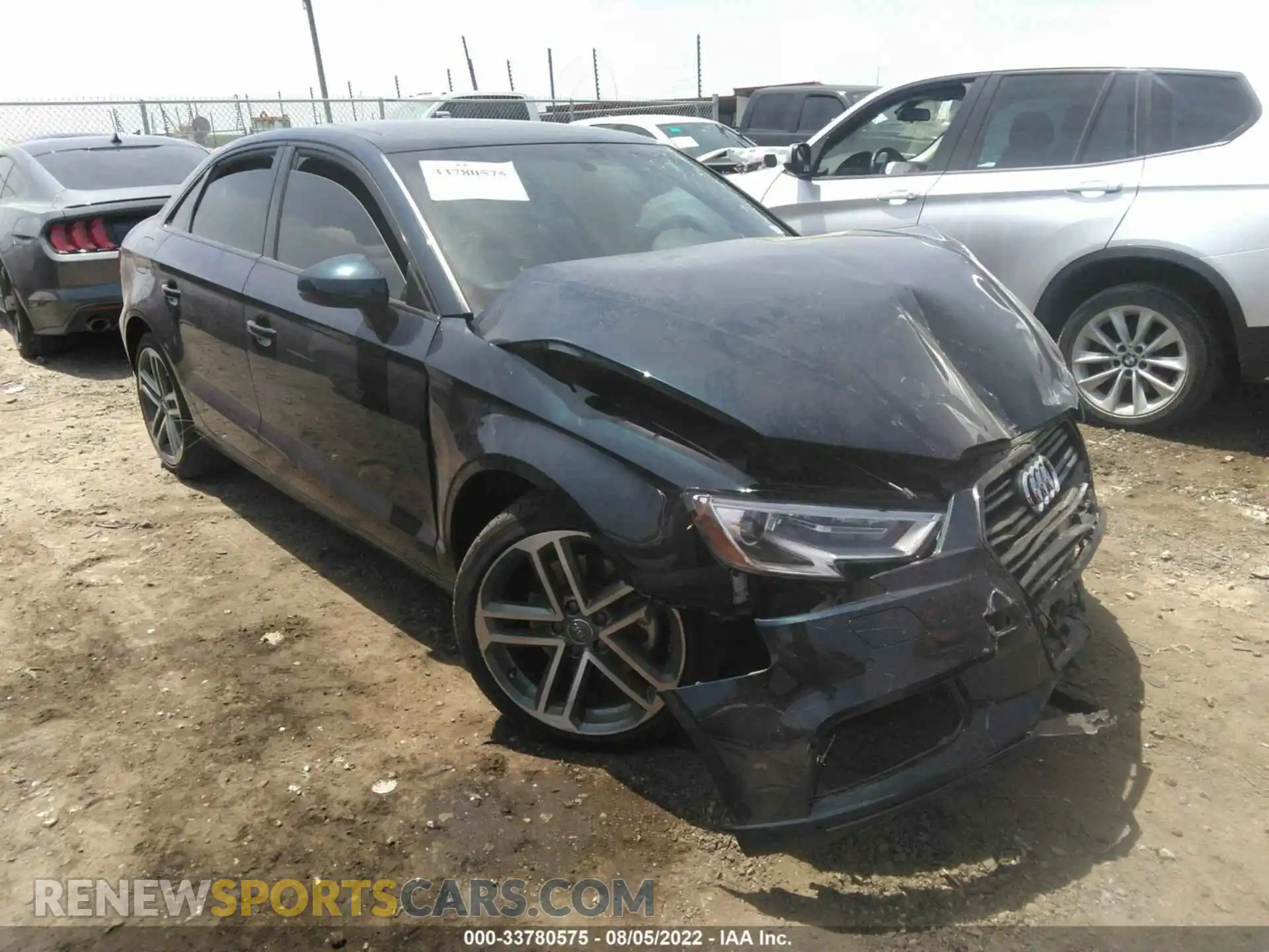 1 Фотография поврежденного автомобиля WAUAUGFF5LA102015 AUDI A3 SEDAN 2020