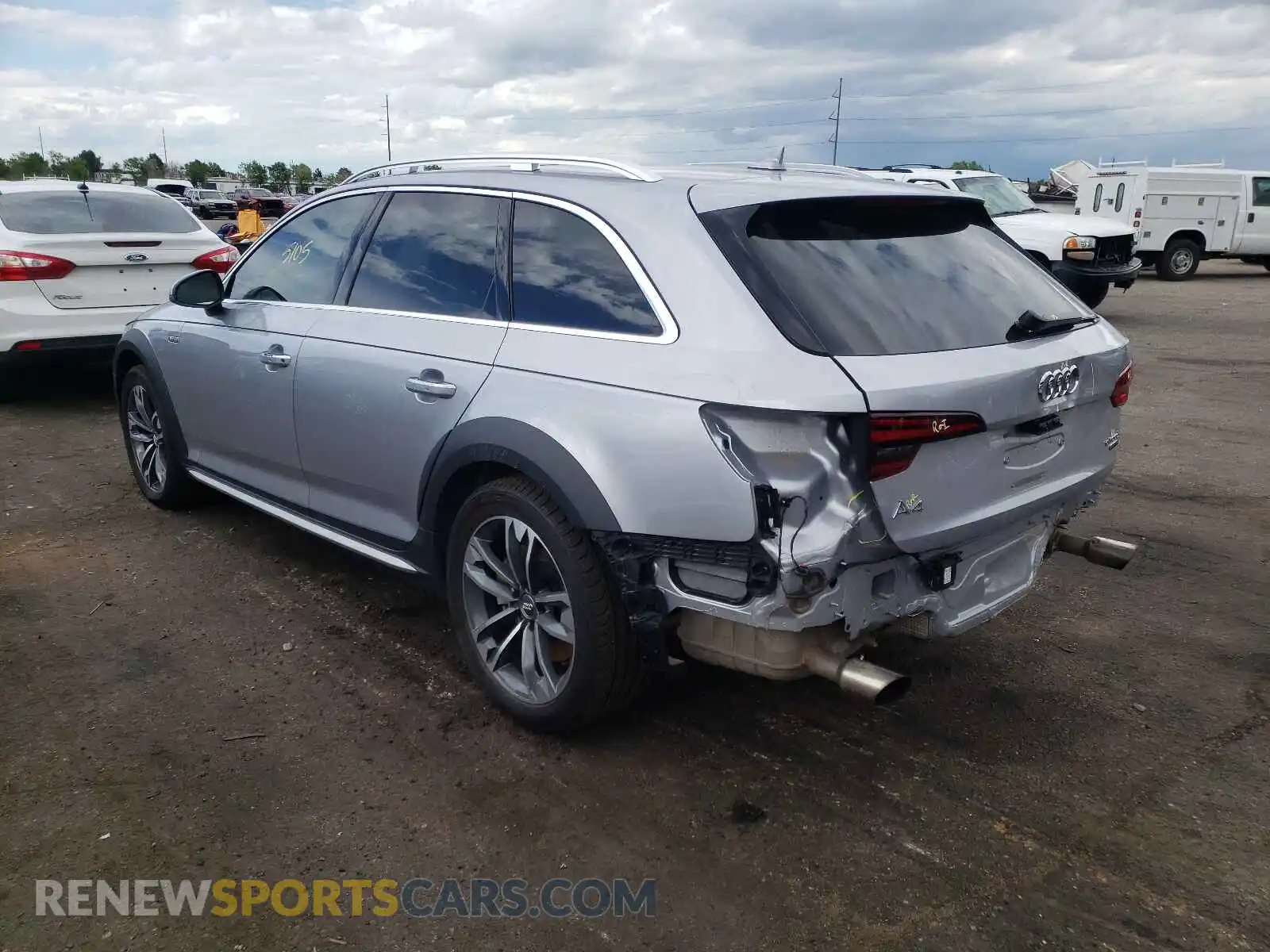 3 Photograph of a damaged car WA17NAF40KA112885 AUDI A4 2019